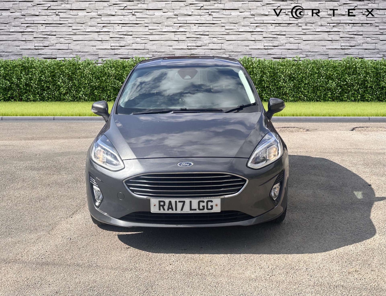 Used Ford Fiesta 2017 for sale - 76845367: Photo 2