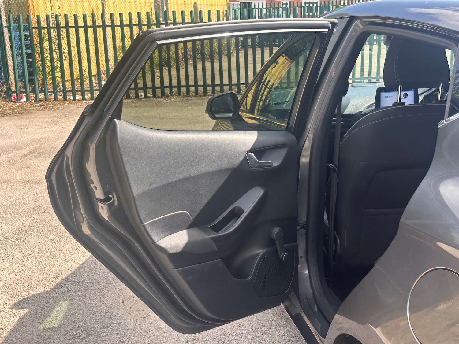 Used Ford Fiesta 2017 for sale - 76845367: Photo 38