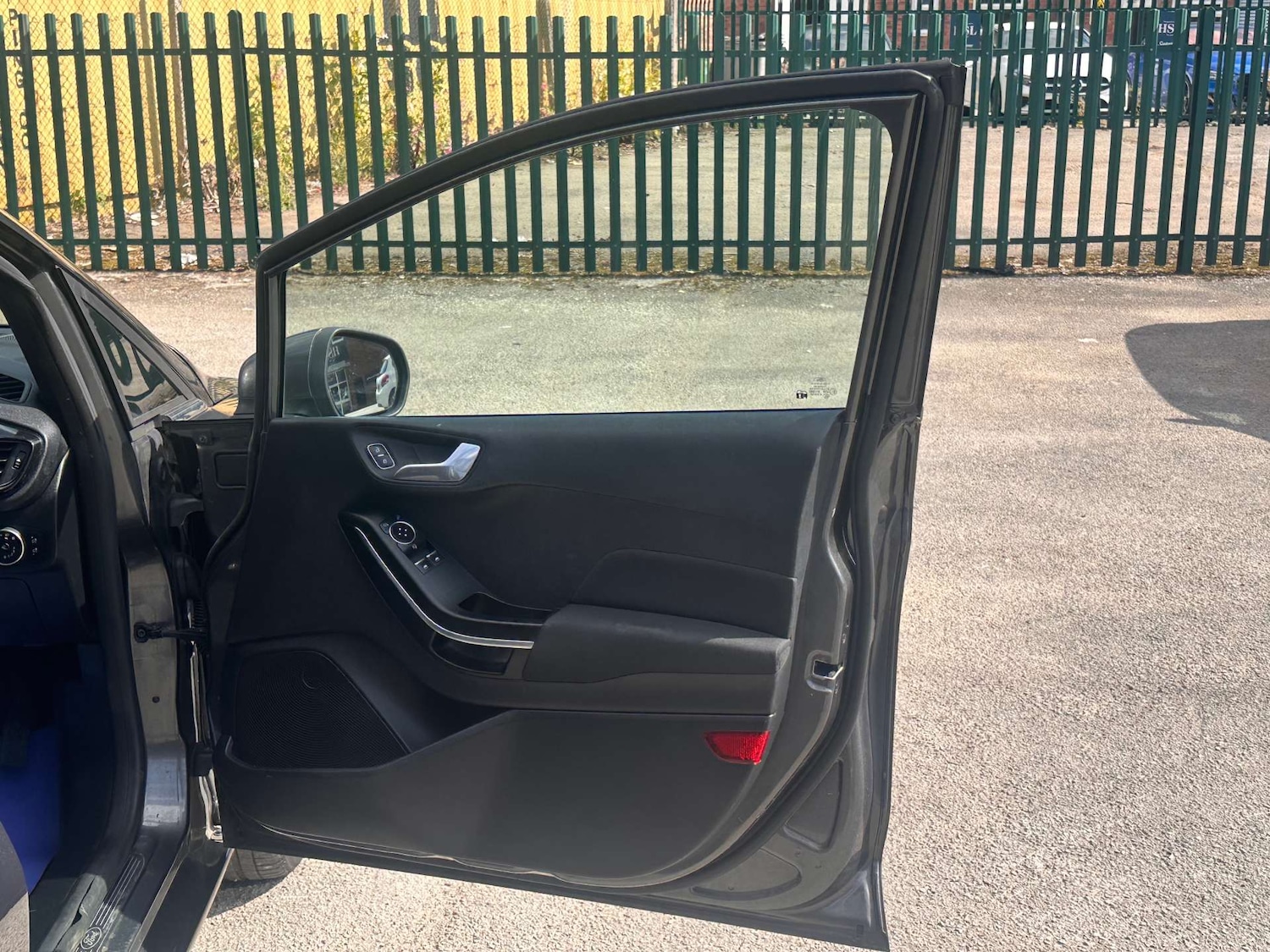 Used Ford Fiesta 2017 for sale - 76845367: Photo 39