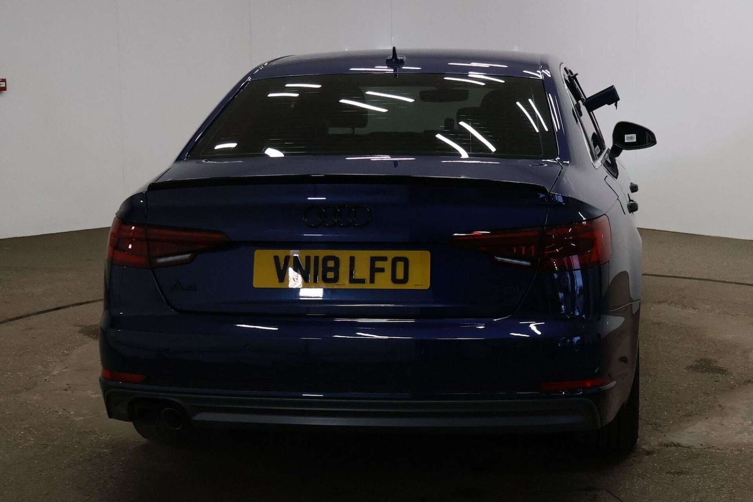 Used Audi A4 2018 for sale - 77073391: Photo 3