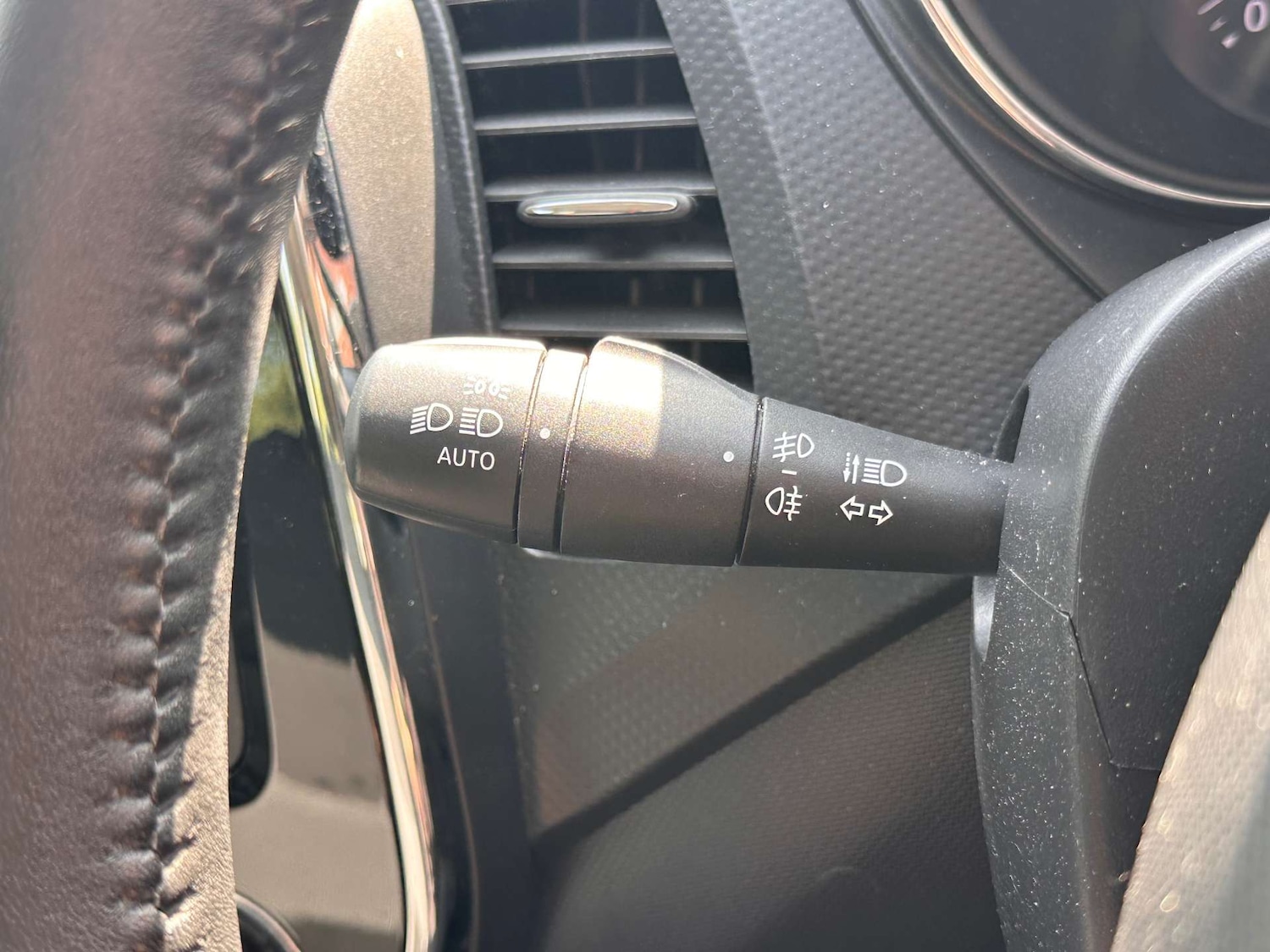 Used Renault Captur 2016 for sale - 76362953: Photo 18