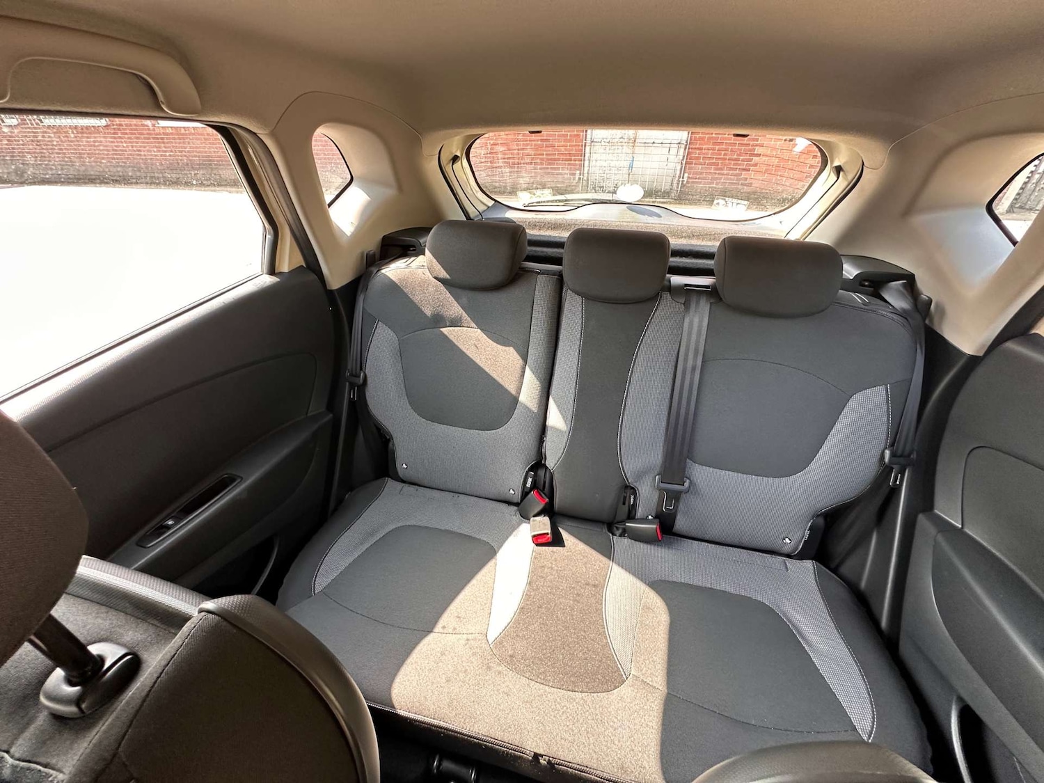 Used Renault Captur 2016 for sale - 76362953: Photo 34