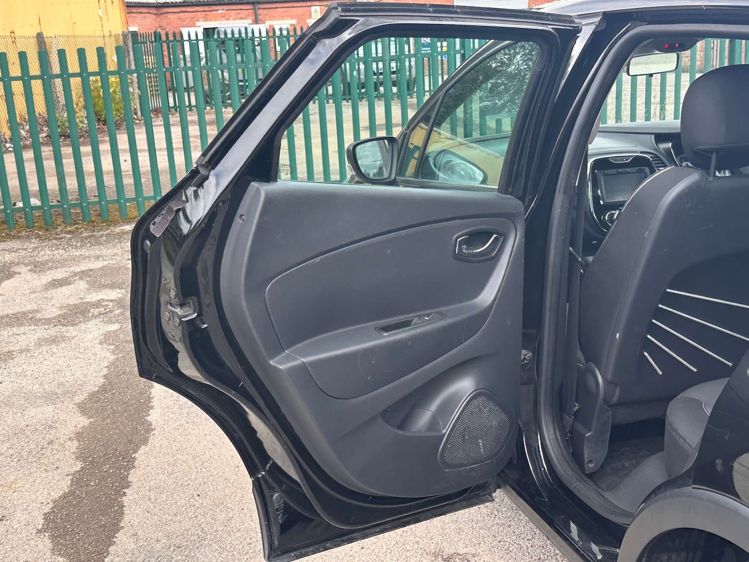 Used Renault Captur 2014 for sale - 76362948: Photo 21