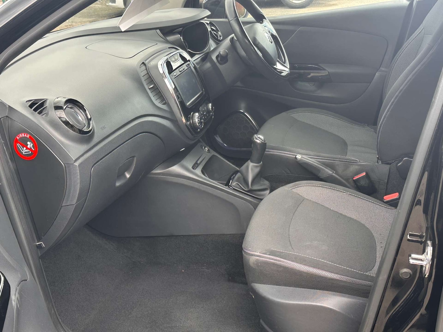 Used Renault Captur 2014 for sale - 76362948: Photo 38