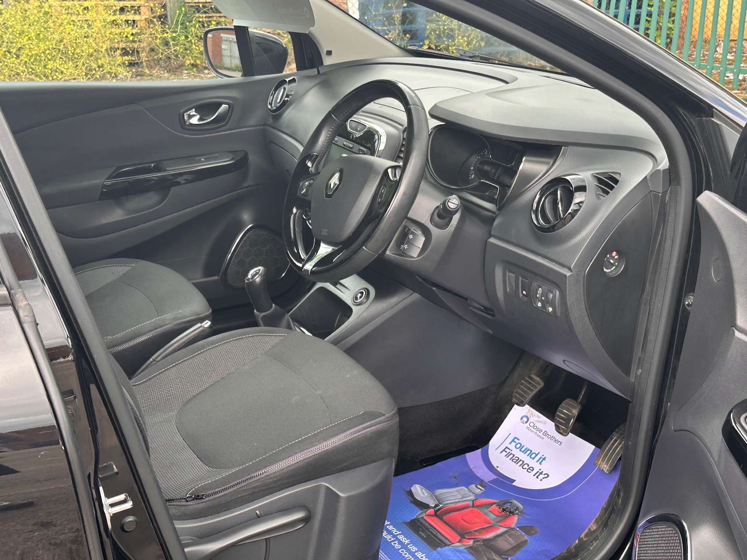 Used Renault Captur 2014 for sale - 76362948: Photo 41