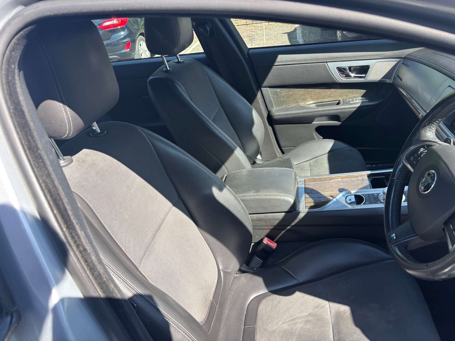 Used Jaguar XF 2014 for sale - 76362949: Photo 23