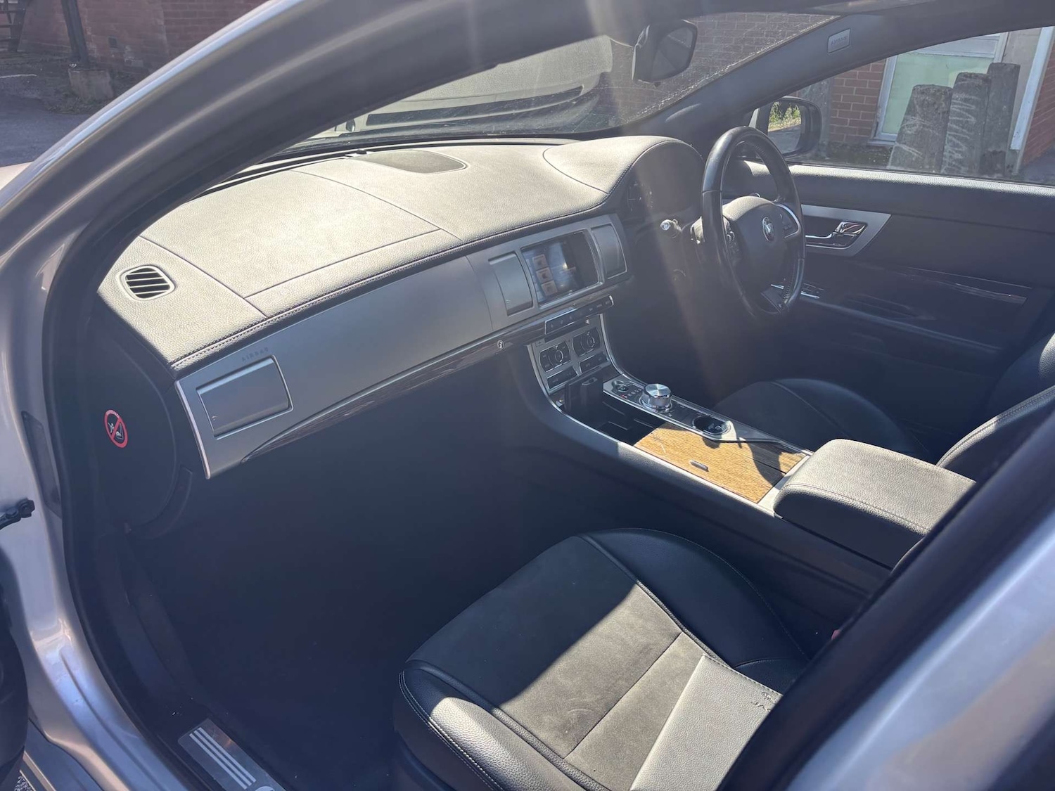 Used Jaguar XF 2014 for sale - 76362949: Photo 25