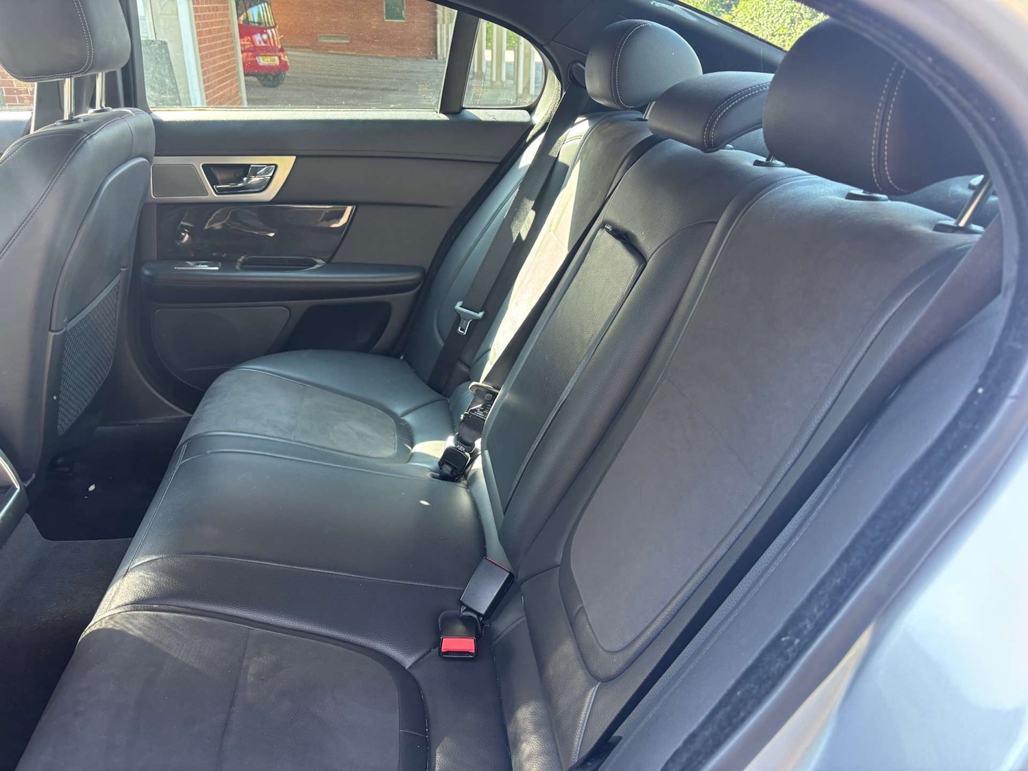 Used Jaguar XF 2014 for sale - 76362949: Photo 26
