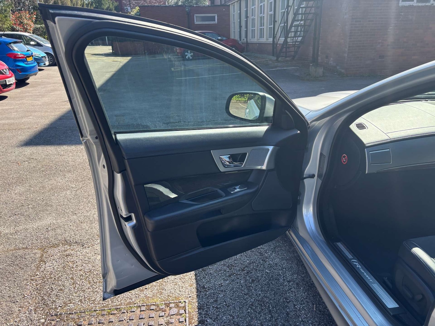 Used Jaguar XF 2014 for sale - 76362949: Photo 31