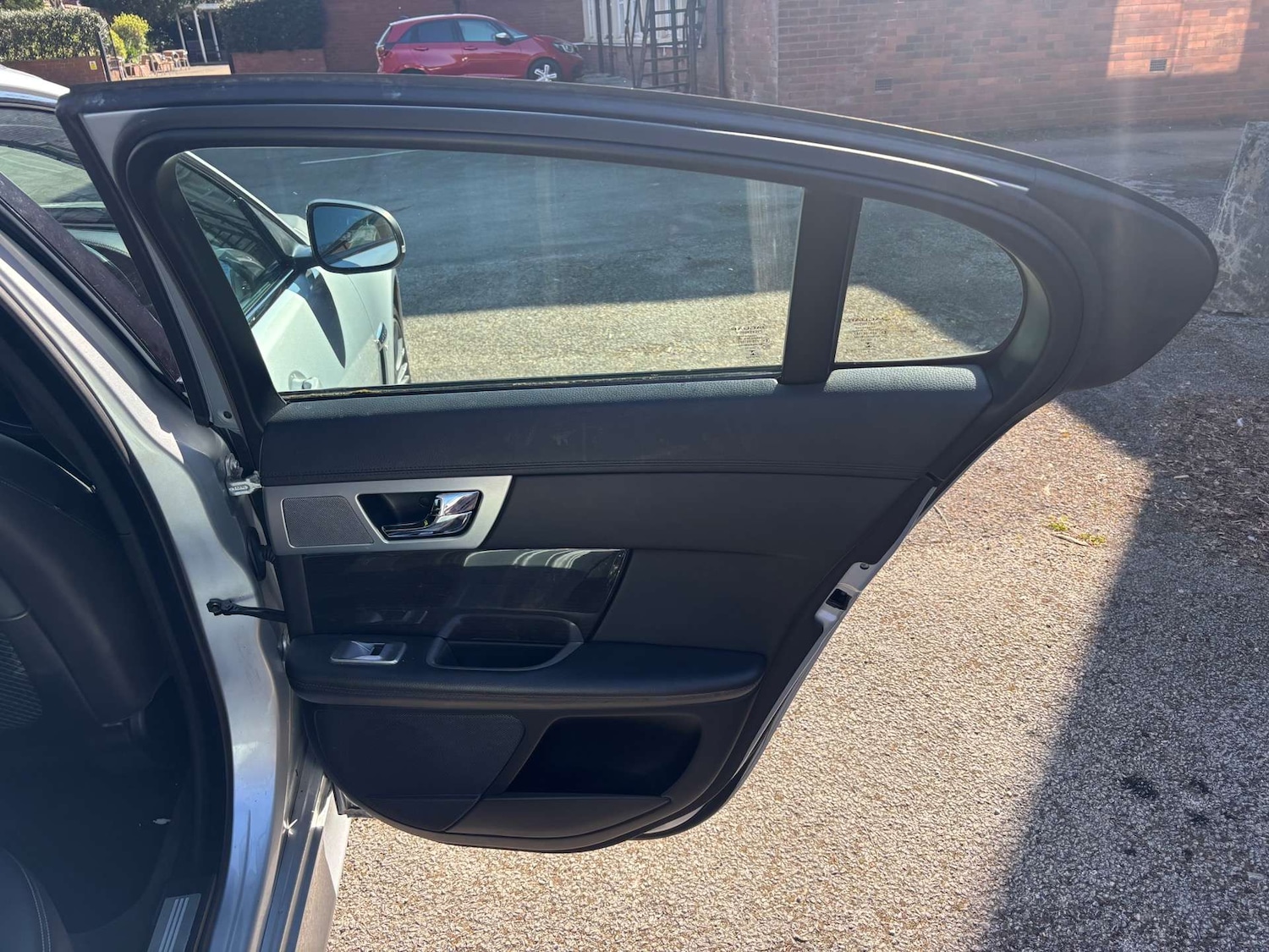 Used Jaguar XF 2014 for sale - 76362949: Photo 33