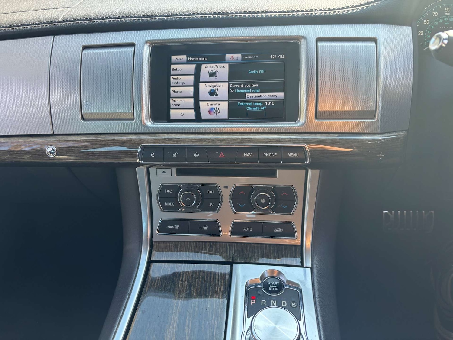 Used Jaguar XF 2014 for sale - 76362949: Photo 40