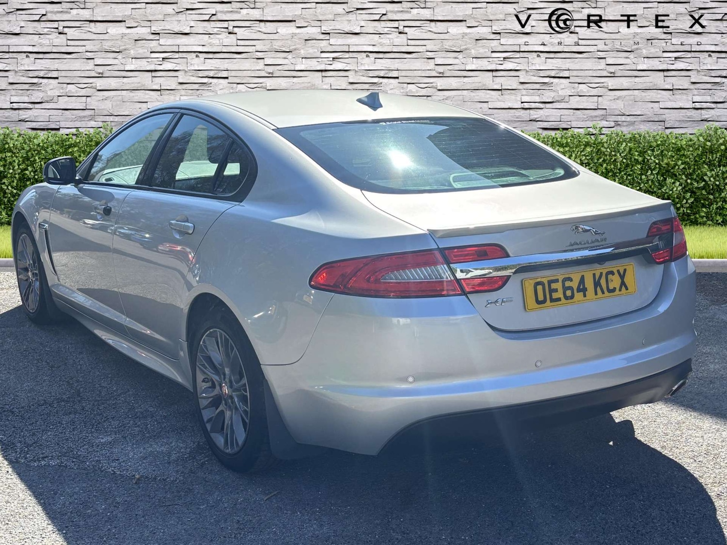 Used Jaguar XF 2014 for sale - 76362949: Photo 6