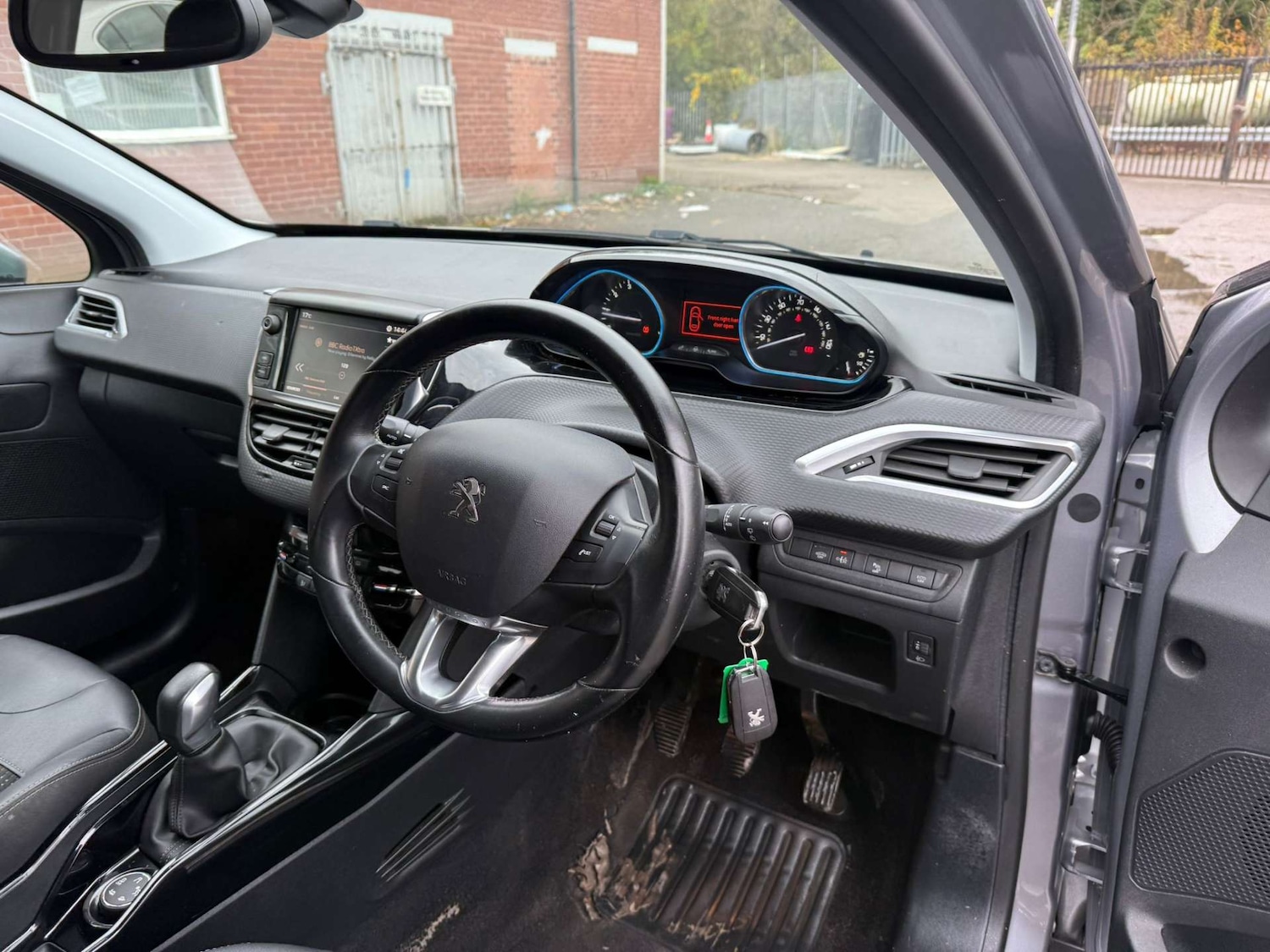 Used Peugeot 2008 2018 for sale - 76362956: Photo 25