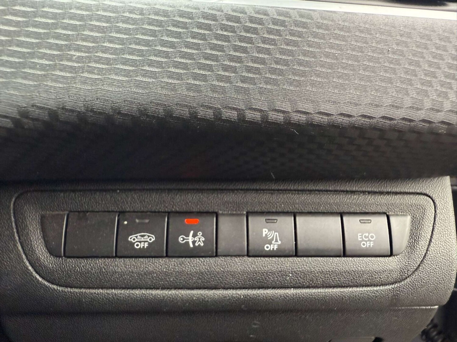 Used Peugeot 2008 2018 for sale - 76362956: Photo 38