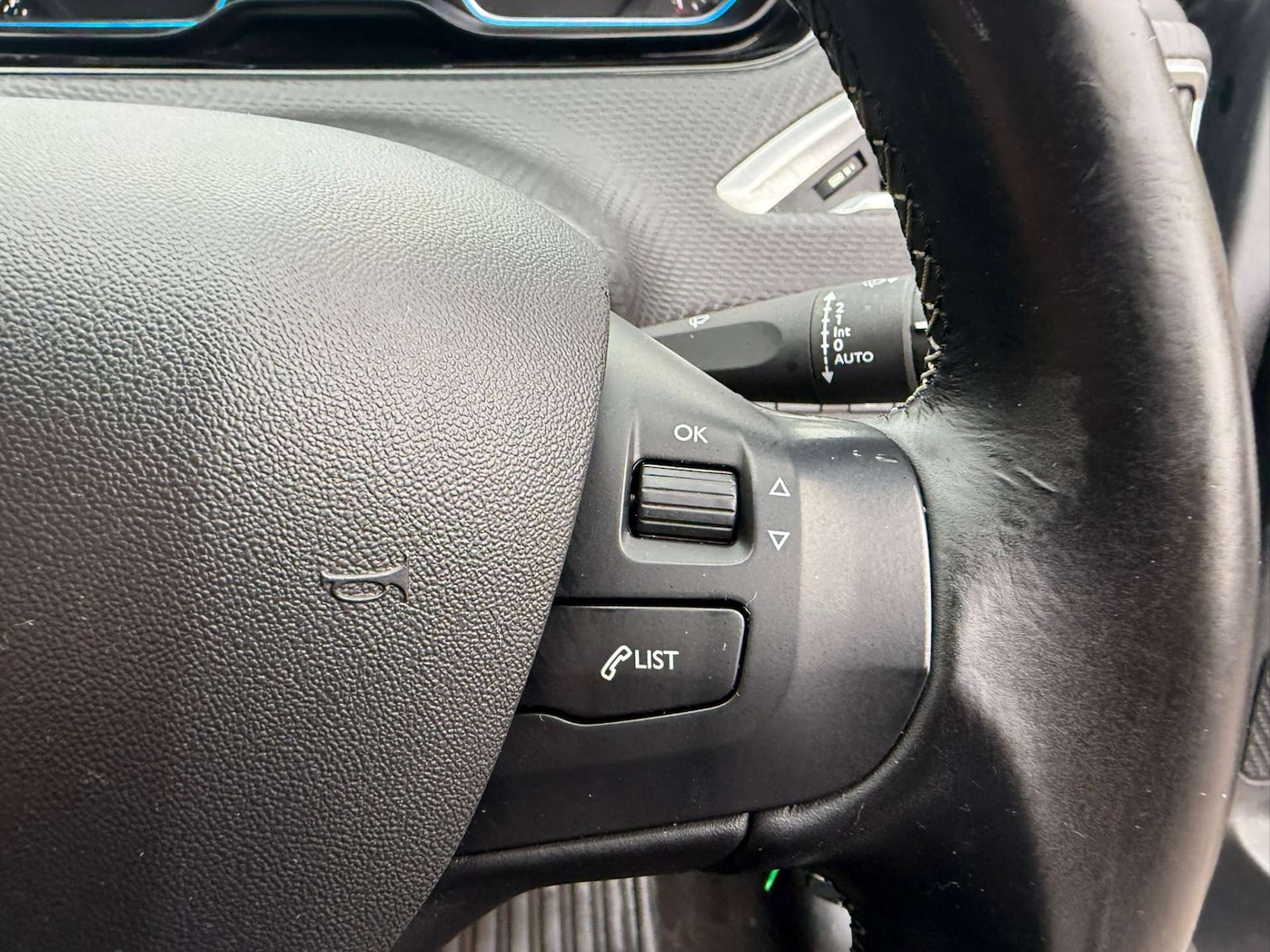 Used Peugeot 2008 2018 for sale - 76362956: Photo 41