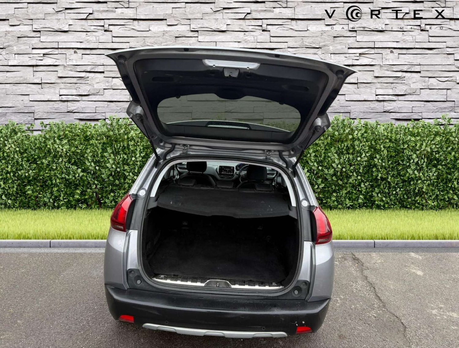 Used Peugeot 2008 2018 for sale - 76362956: Photo 9