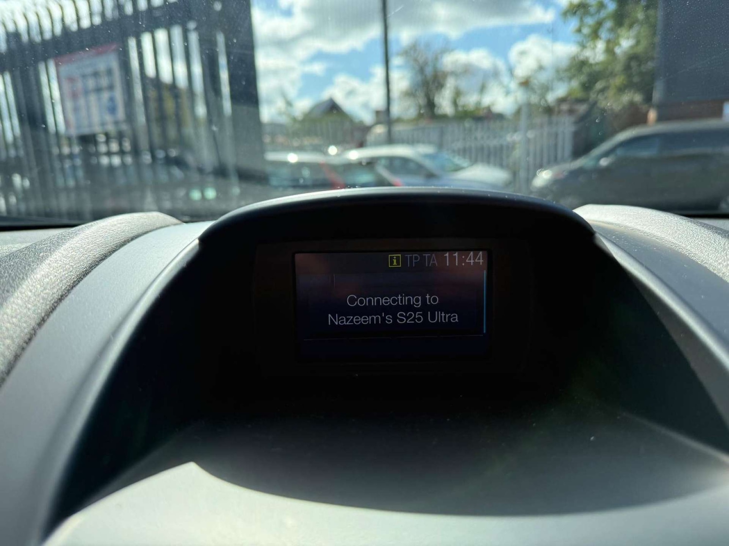 Used Ford Fiesta 2015 for sale - 76600586: Photo 12