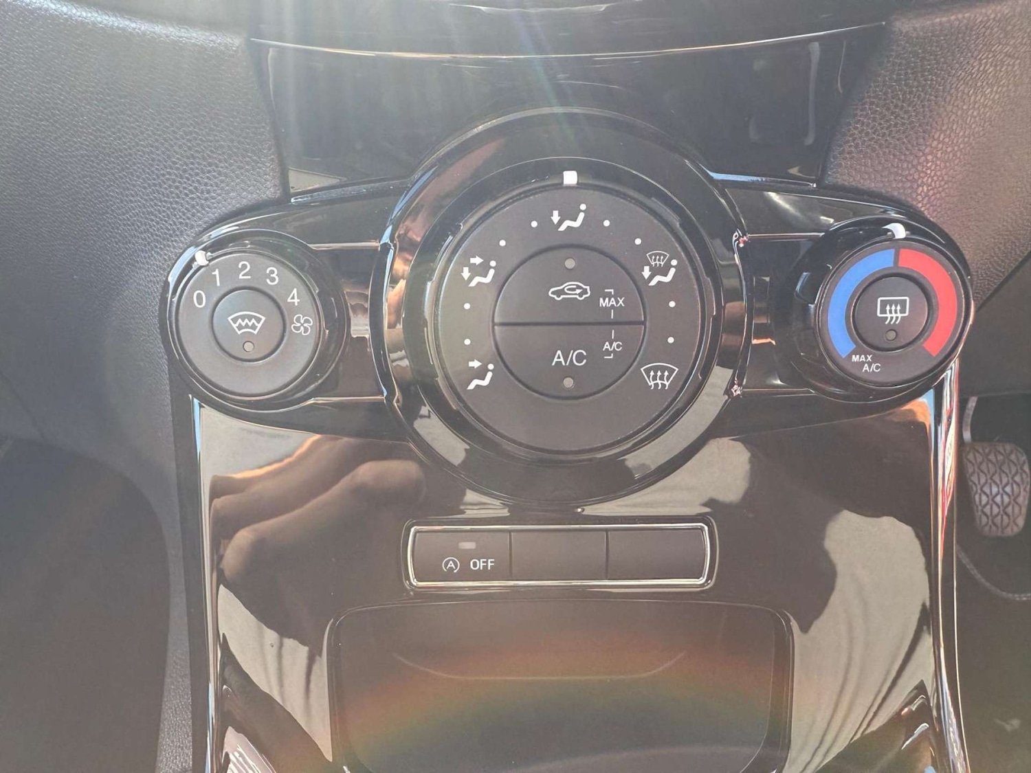 Used Ford Fiesta 2015 for sale - 76600586: Photo 13