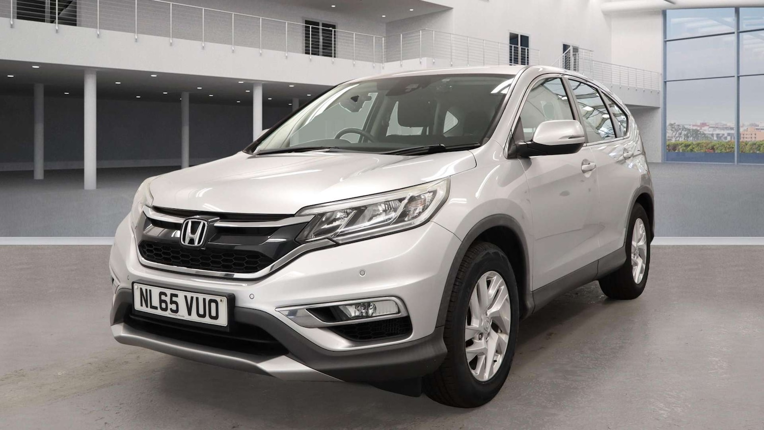 Used Honda CR-V 2015 for sale - 76362897: Photo 2