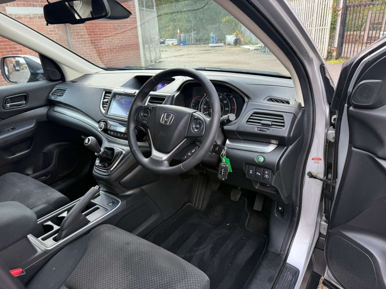 Used Honda CR-V 2015 for sale - 76362897: Photo 32