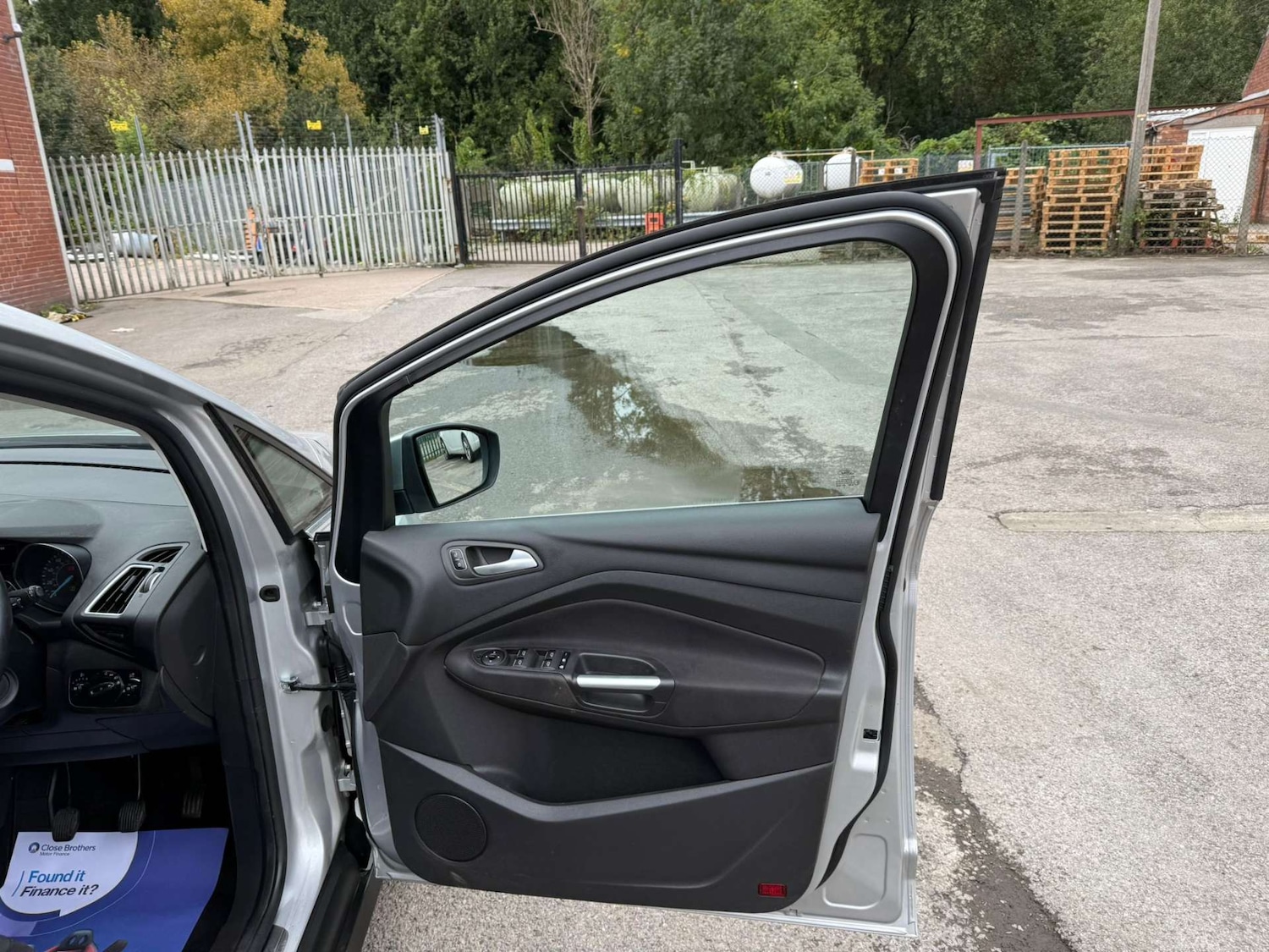 Used Ford C-Max 2016 for sale - 76362900: Photo 25