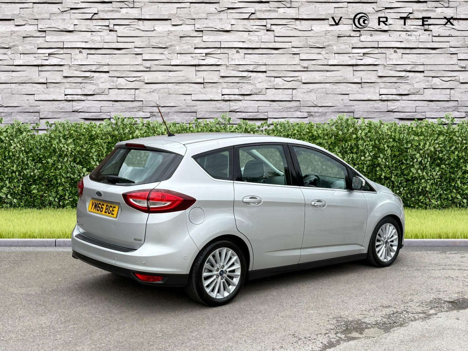 Used Ford C-Max 2016 for sale - 76362900: Photo 4