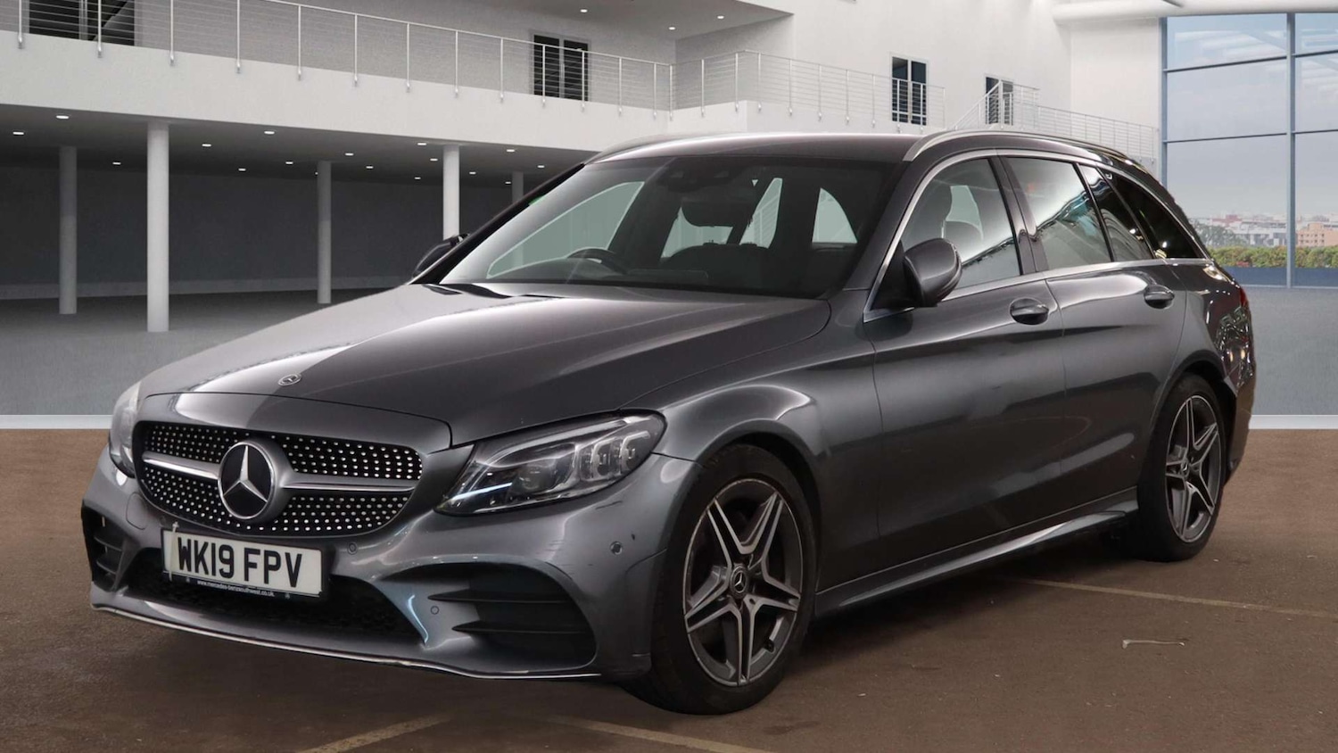 Used Mercedes-Benz C Class 2019 for sale - 76362908: Photo 2