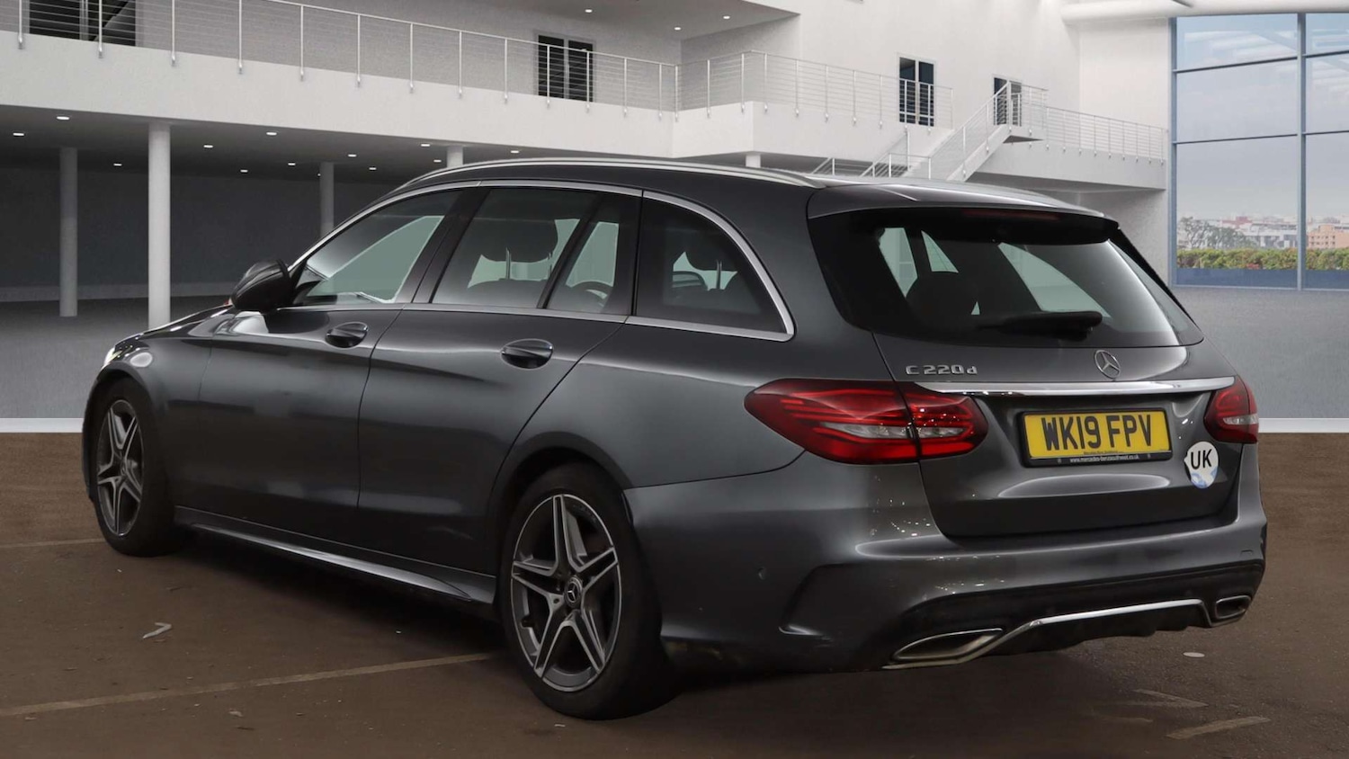 Used Mercedes-Benz C Class 2019 for sale - 76362908: Photo 3