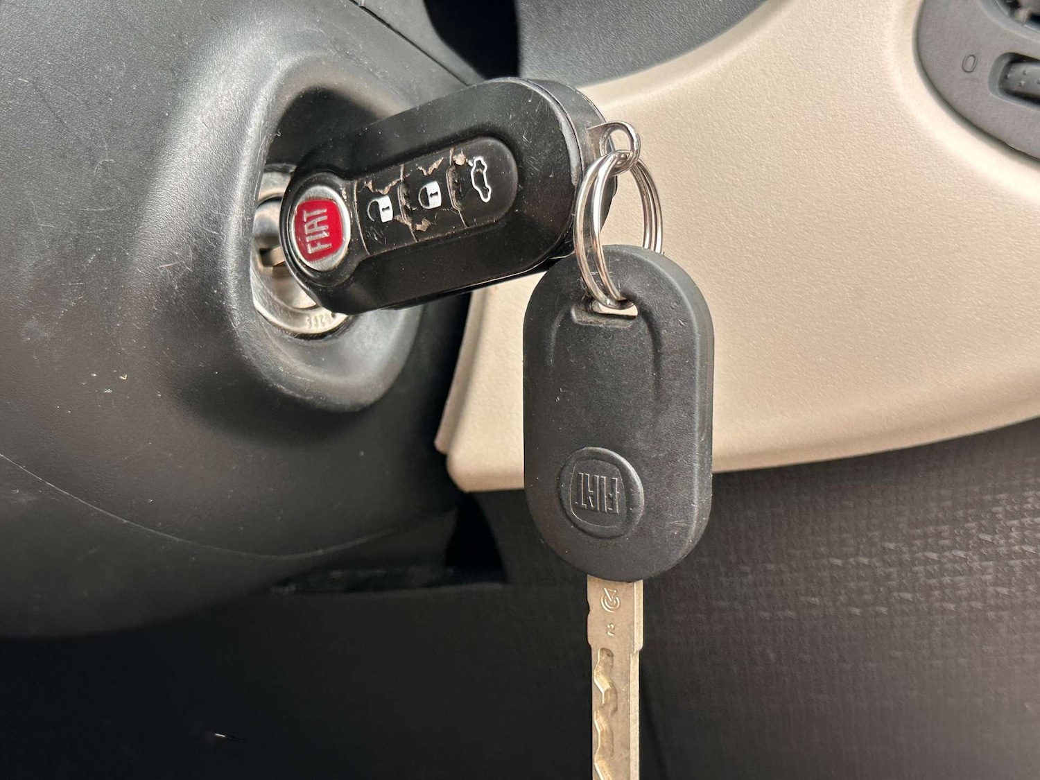 Used Fiat Panda 2015 for sale - 76362895: Photo 38