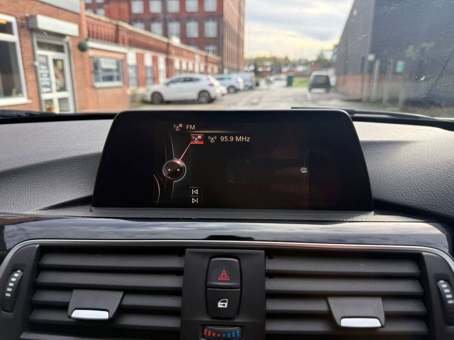 Used BMW 3 Series 2017 for sale - 76438953: Photo 48