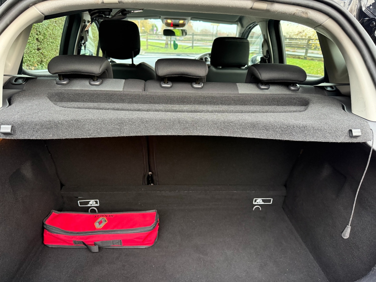 Used Renault Clio 2025 for sale - 76709671: Photo 42