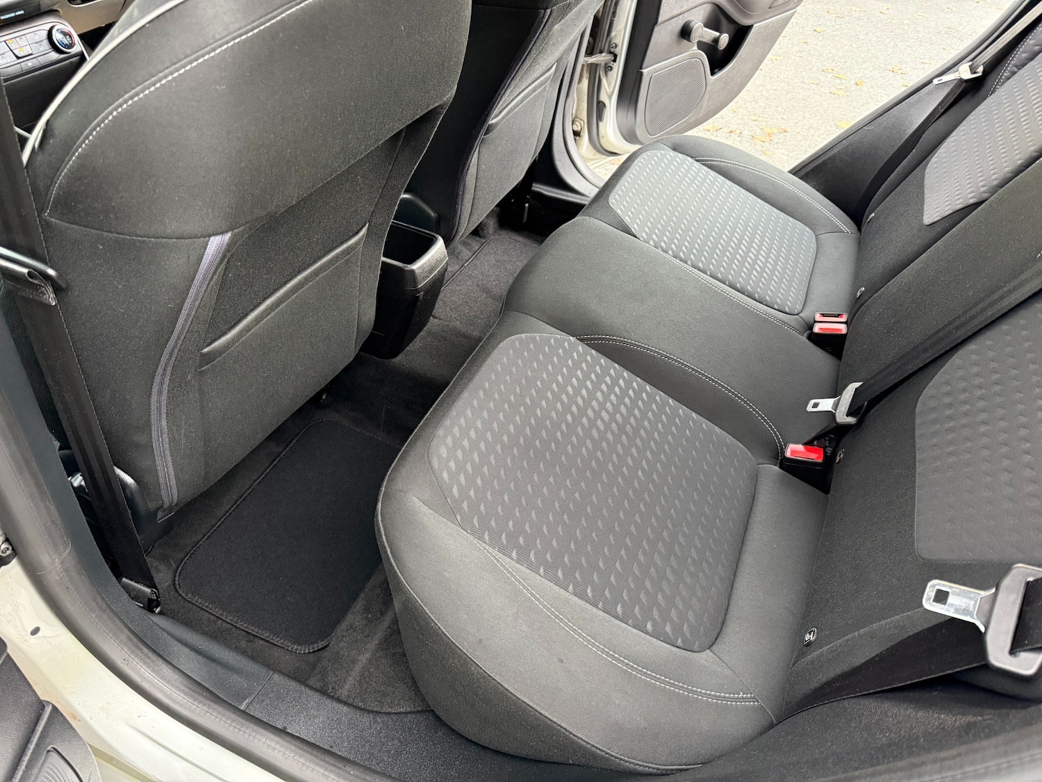 Used Ford Fiesta 2018 for sale - 76709329: Photo 16