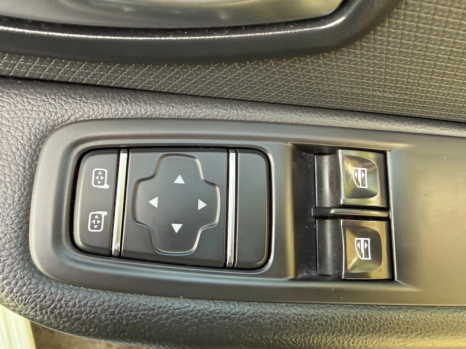 Used Renault Clio 2017 for sale - 77532158: Photo 21