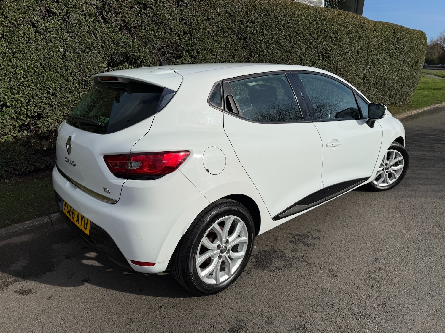 Used Renault Clio 2017 for sale - 77532158: Photo 3