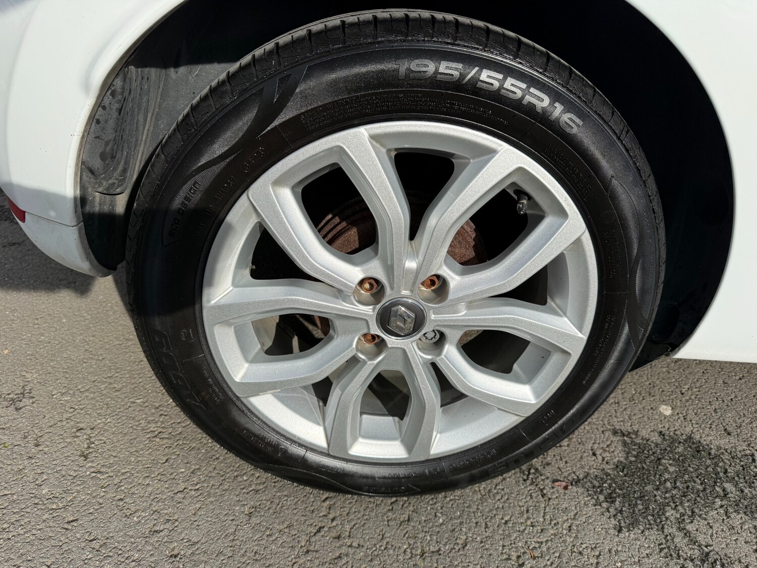 Used Renault Clio 2017 for sale - 77532158: Photo 40