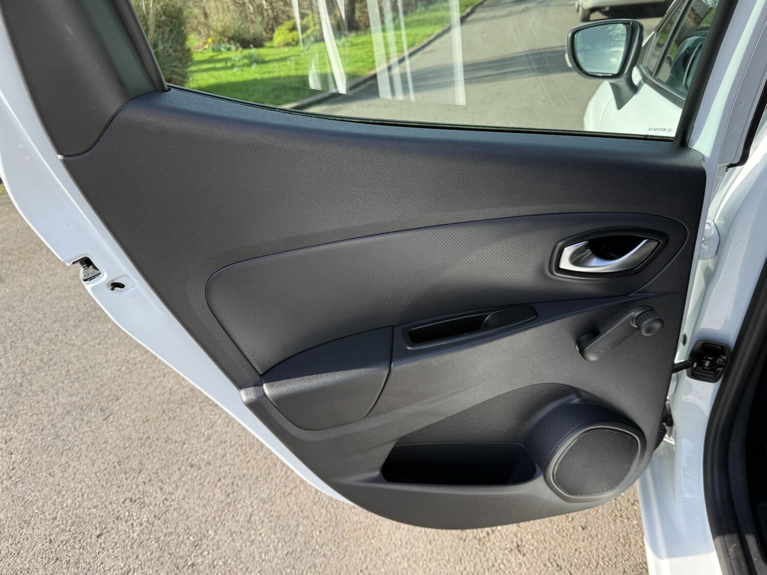 Used Renault Clio 2017 for sale - 77532158: Photo 42