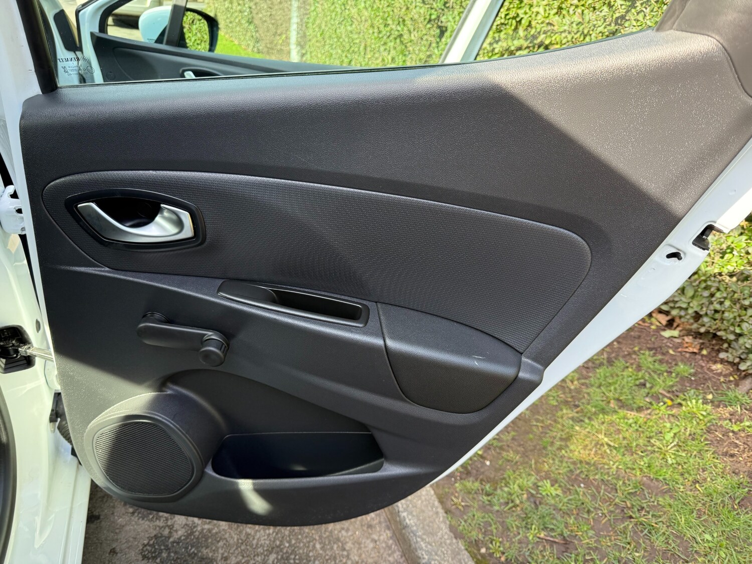 Used Renault Clio 2017 for sale - 77532158: Photo 43