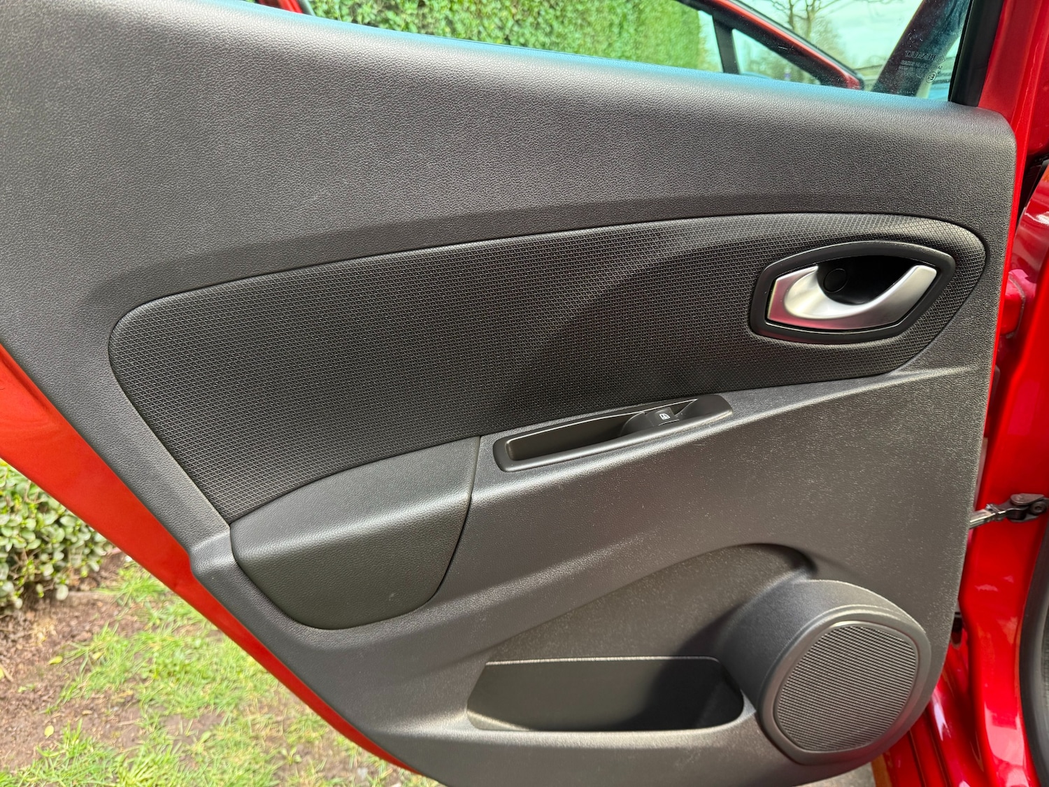 Used Renault Clio 2016 for sale - 77669283: Photo 36