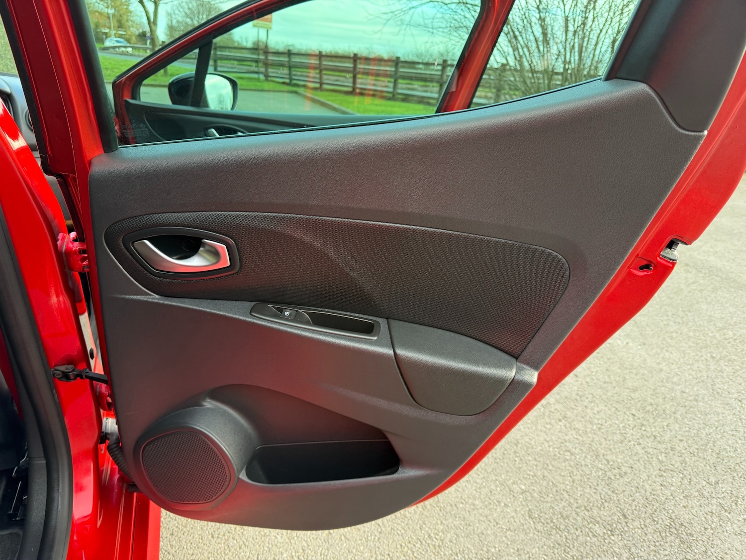 Used Renault Clio 2016 for sale - 77669283: Photo 37