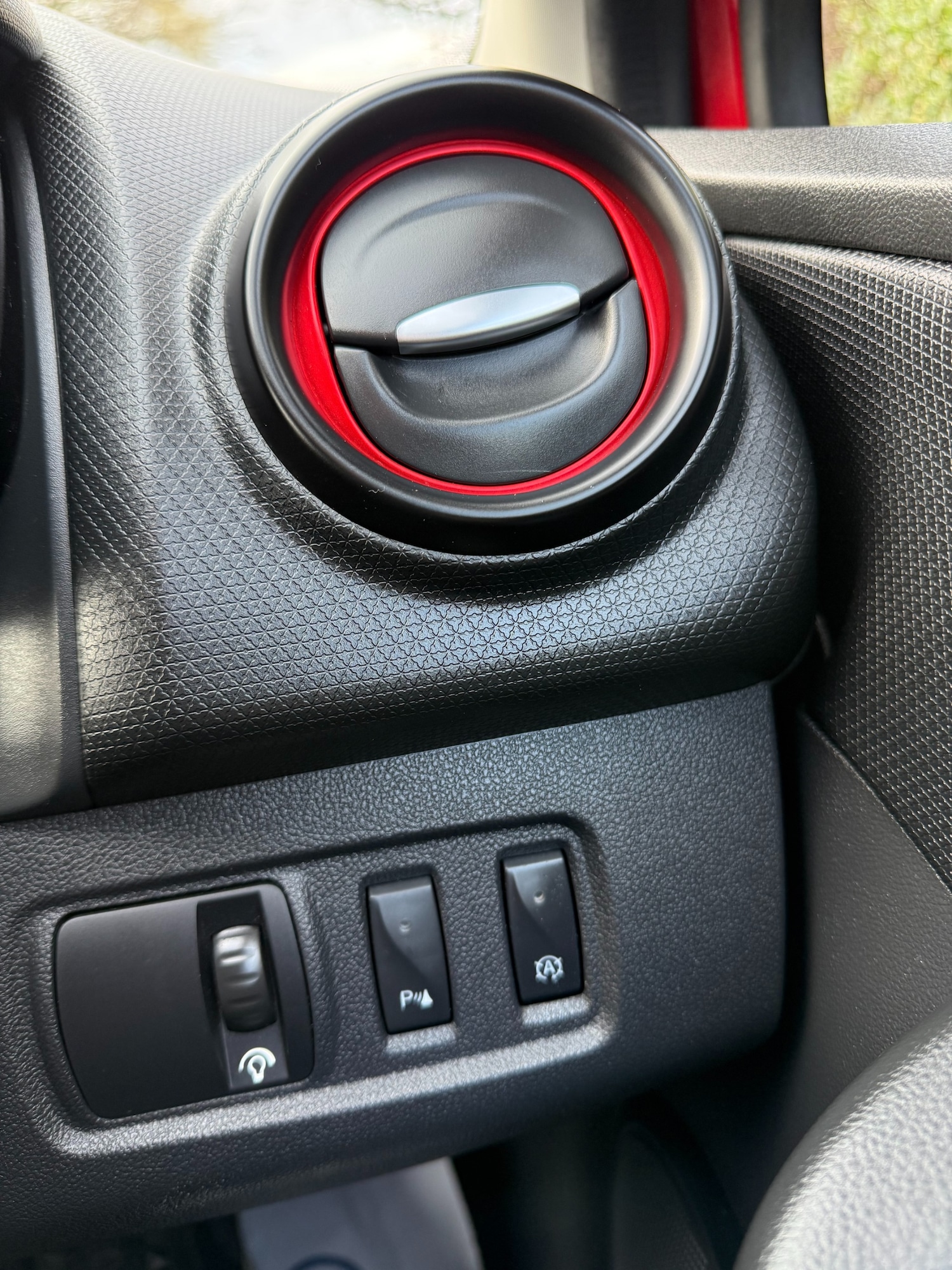 Used Renault Clio 2016 for sale - 77669283: Photo 50