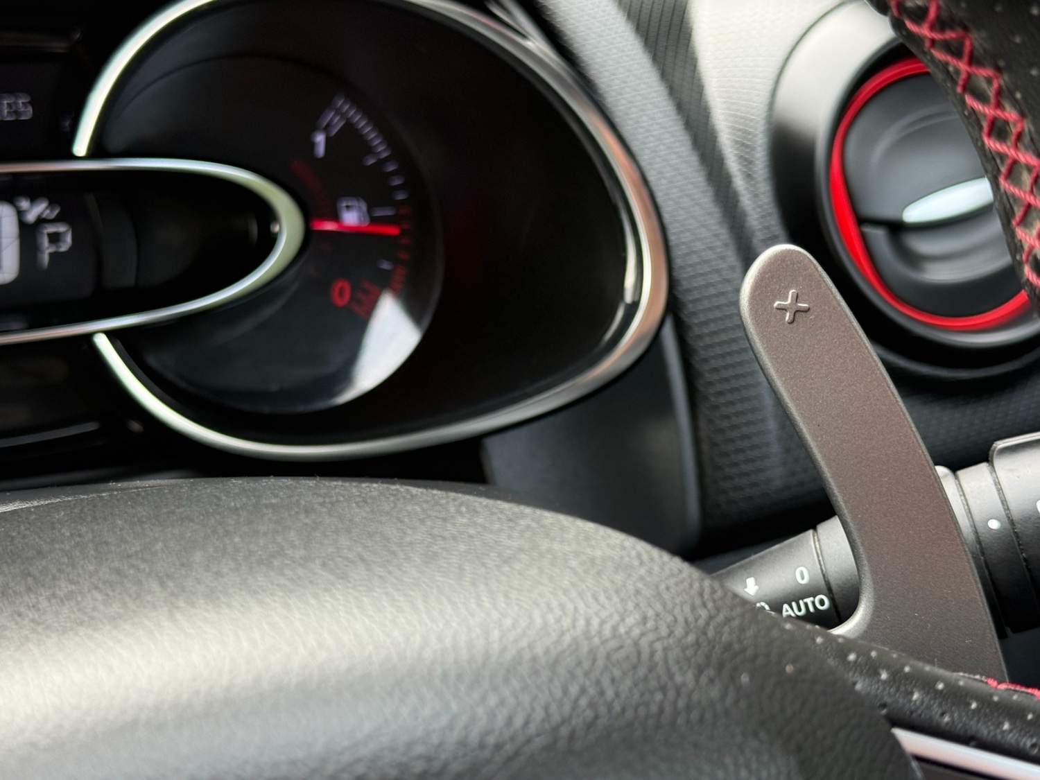 Used Renault Clio 2016 for sale - 77669283: Photo 59