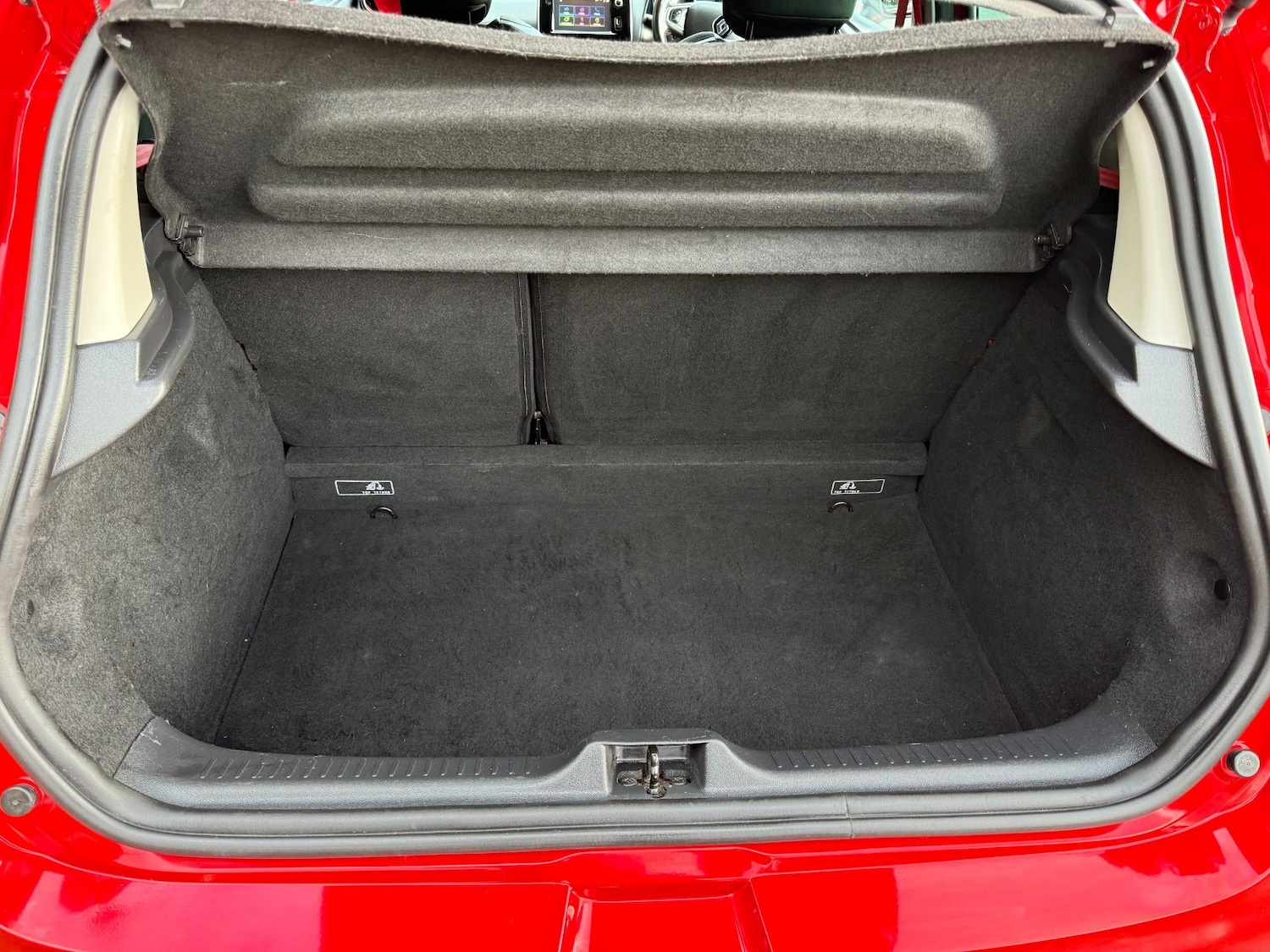 Used Renault Clio 2016 for sale - 77669283: Photo 64