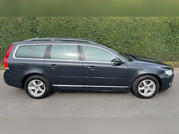 Used Volvo V70 2014 for sale - 79761573: Photo