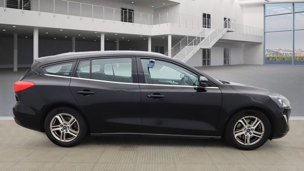 Used Ford Focus 2019 for sale - 76750579: Photo 4