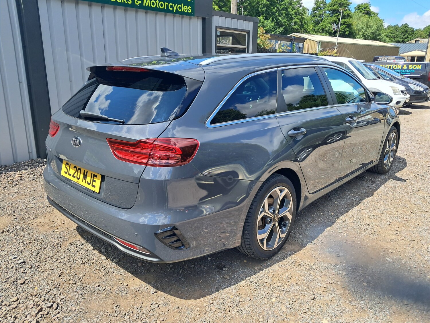 Vehicle 21