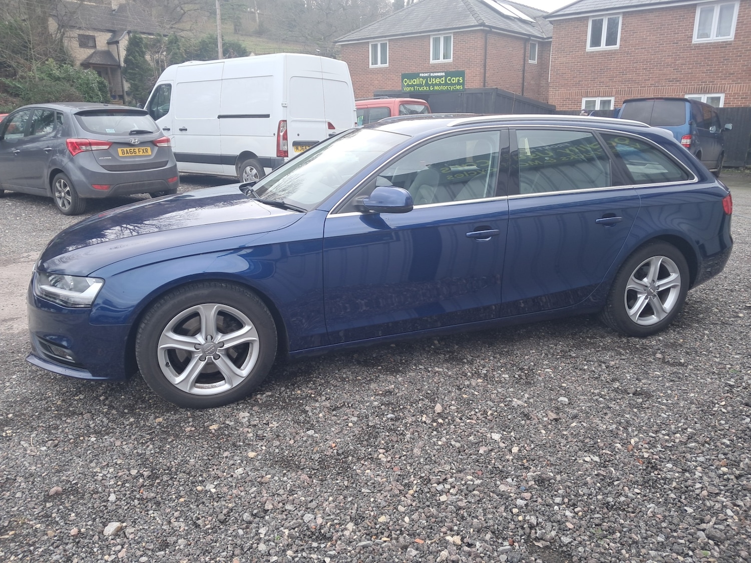 Used Audi A4 2015 for sale - 77310881: Photo 2
