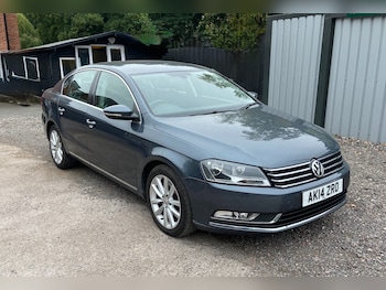 Volkswagen - Passat