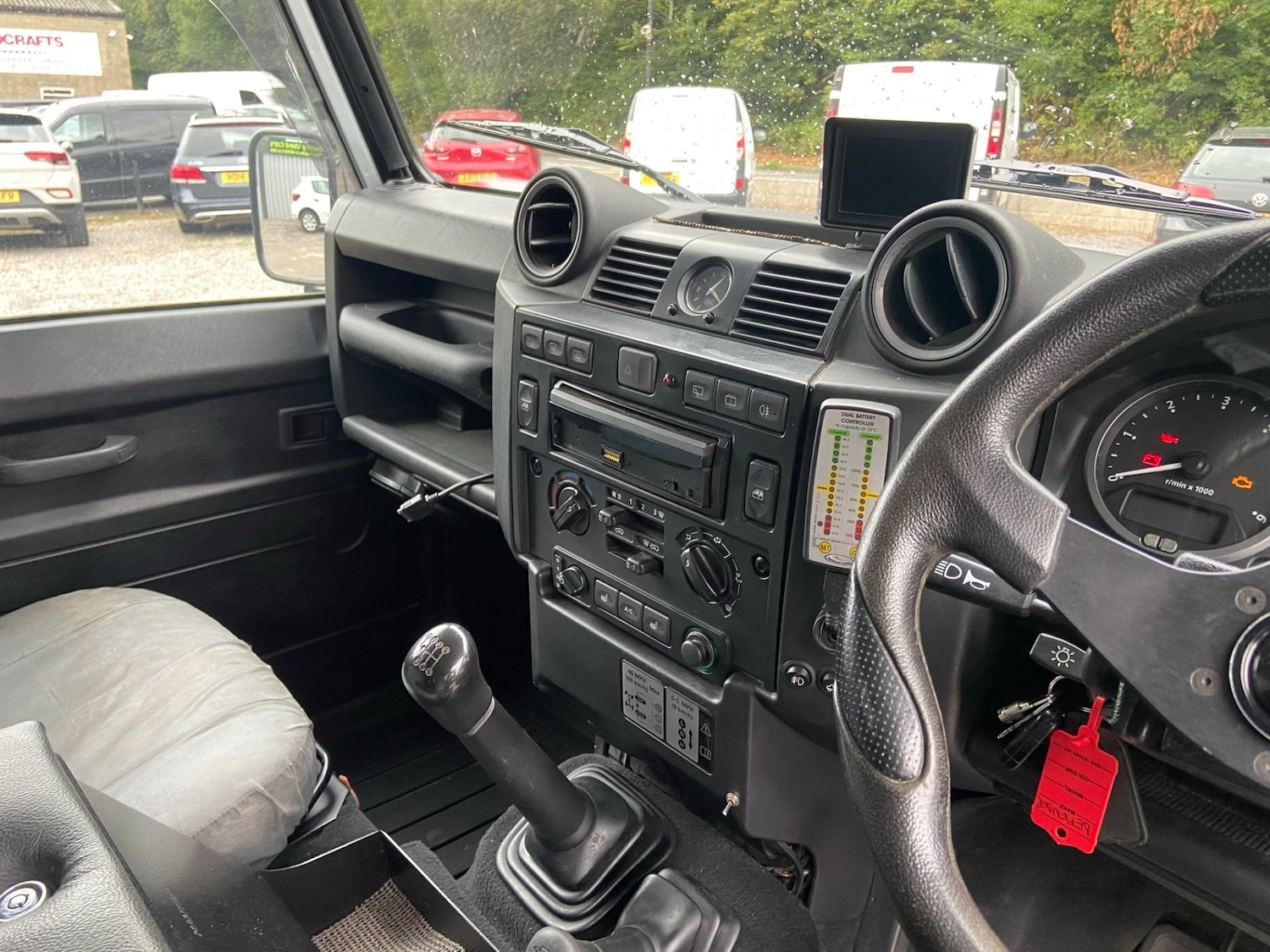 Used Land Rover Defender 2010 for sale - 76391685: Photo 12