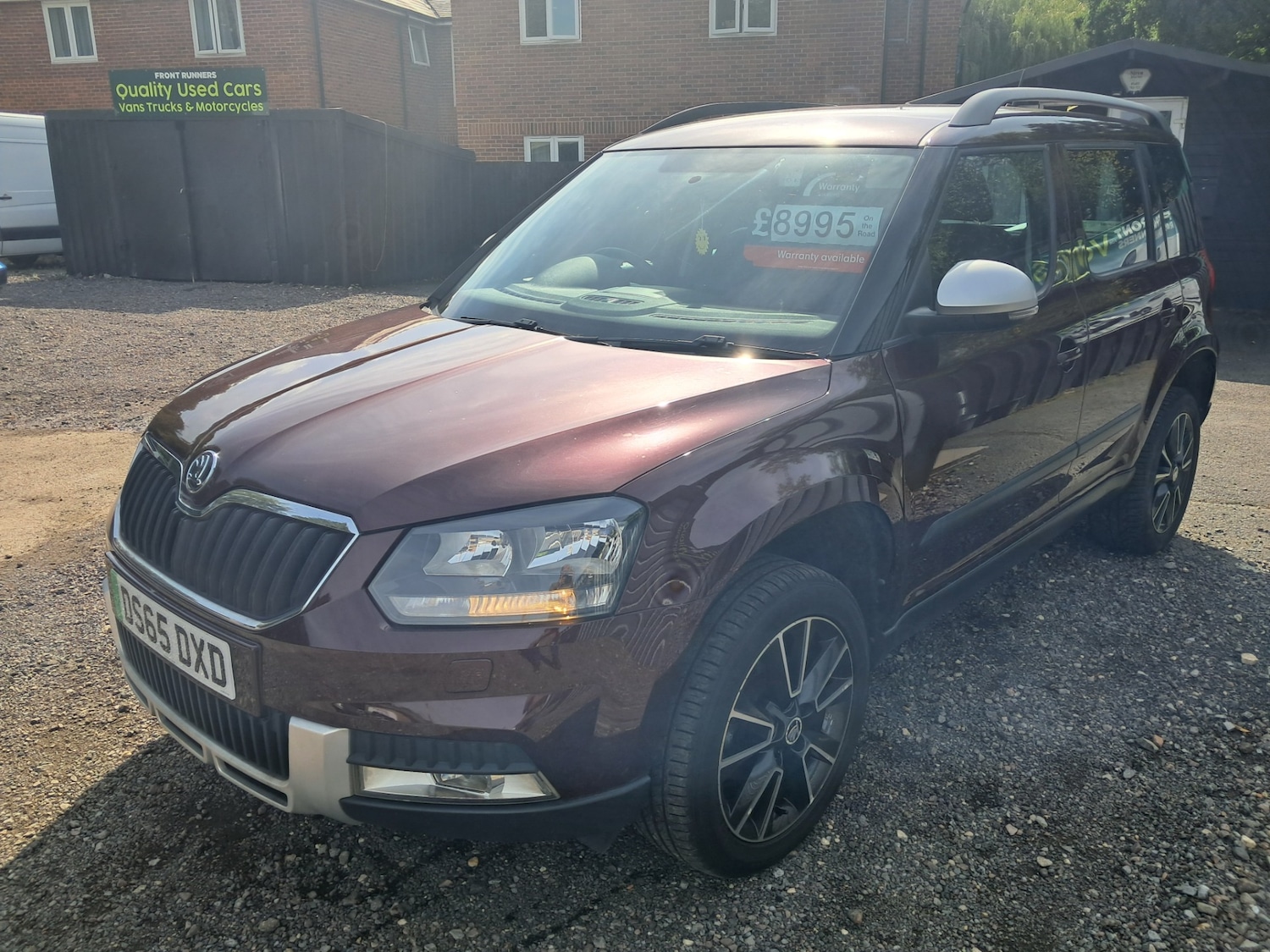 Used Skoda Yeti 2015 for sale - 76063857: Photo 2