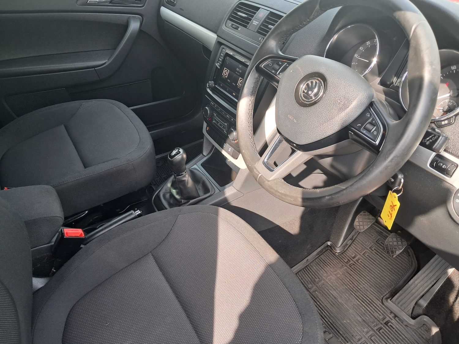 Used Skoda Yeti 2015 for sale - 76063857: Photo 8